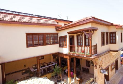 هتل ۳ گیتس