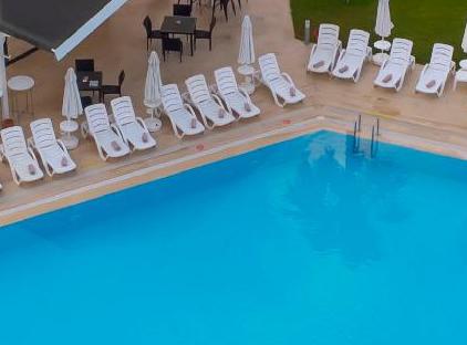 Falcon Hotel تورنگار