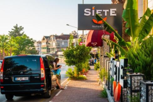 هتل Siete