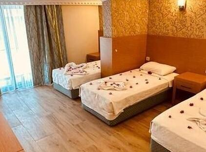 Britannia Hotel آنتالیا تورنگار