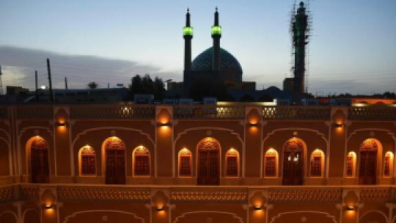 تور یزد هتل کاروانسرای مشیراز قشم